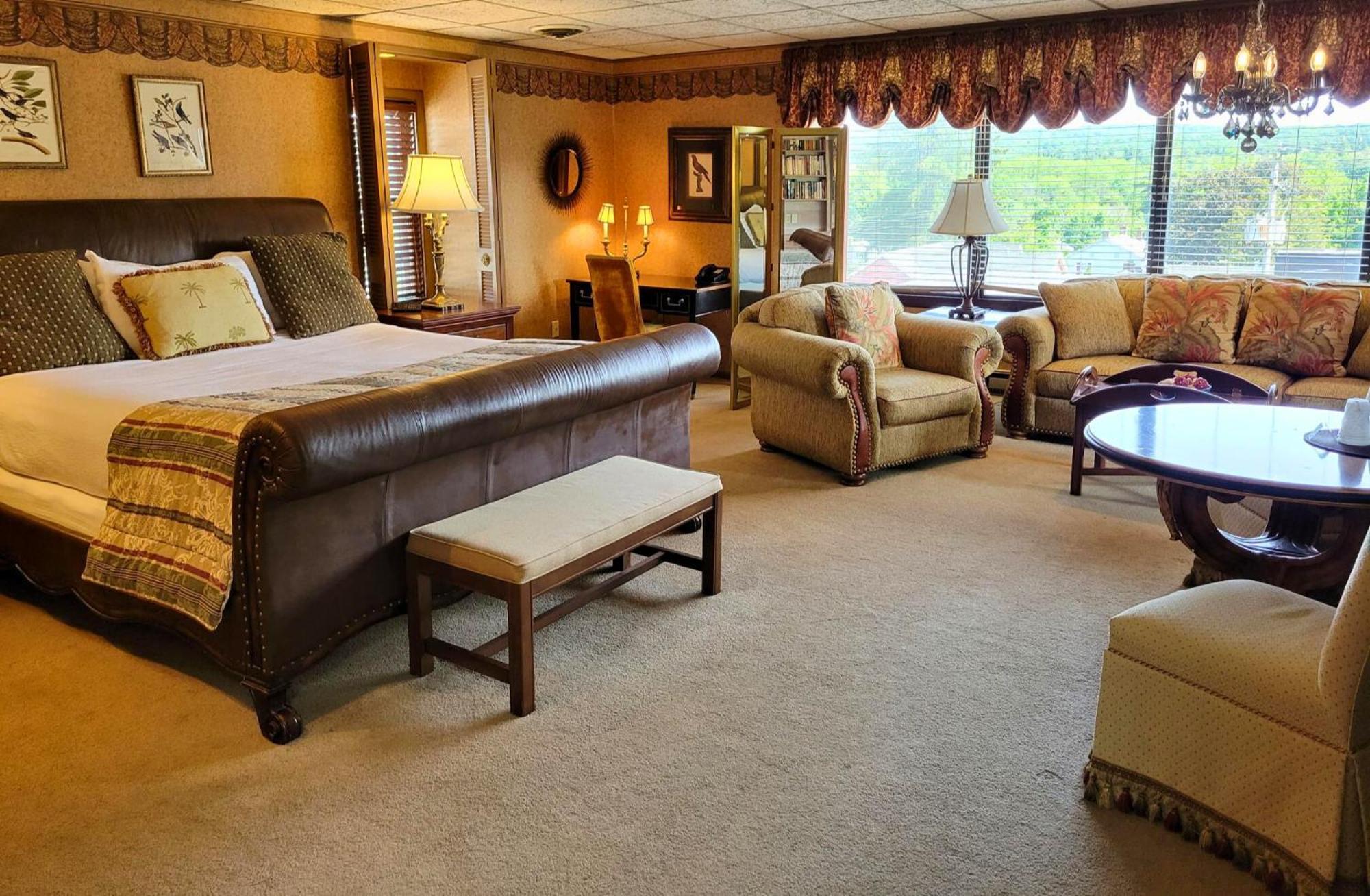 Altland House Inn & Suites アボッツタウン エクステリア 写真