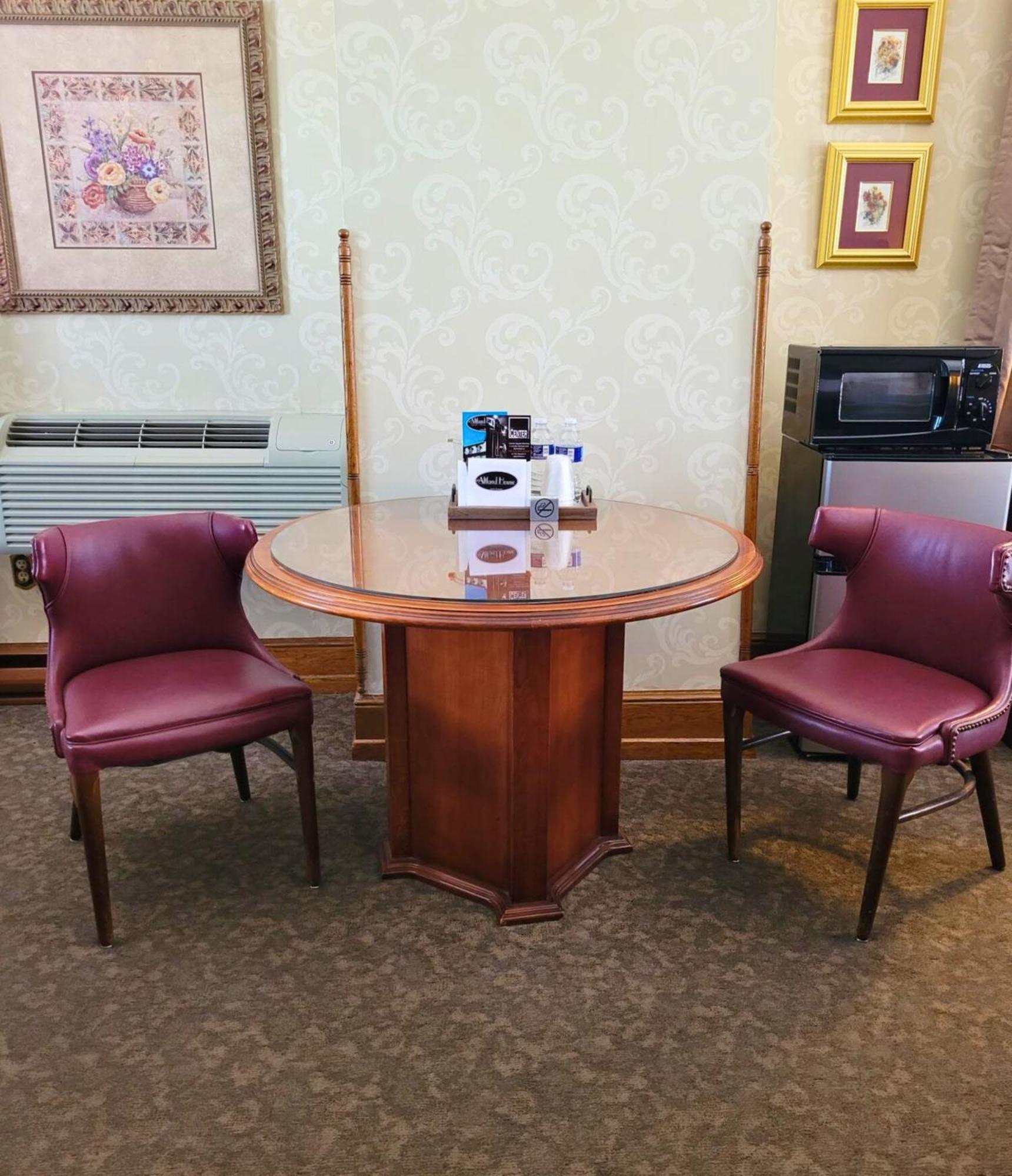 Altland House Inn & Suites アボッツタウン エクステリア 写真